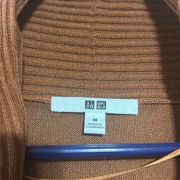 Uniqlo brand Size Medium open front Cardigan Cinnamon Color - Picture 2 of 15